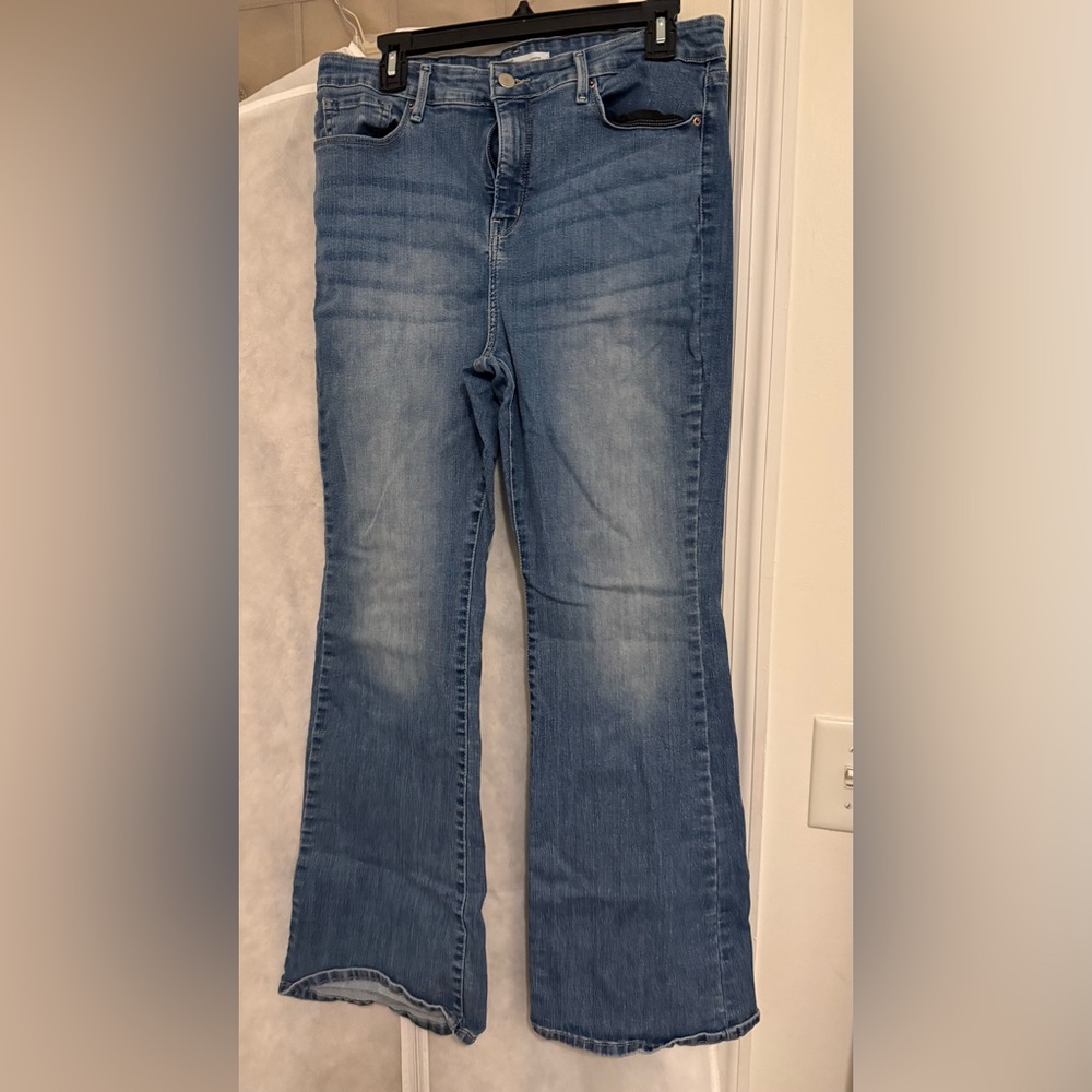 Signature by Levi Strauss Medium Blue Flare Jeans